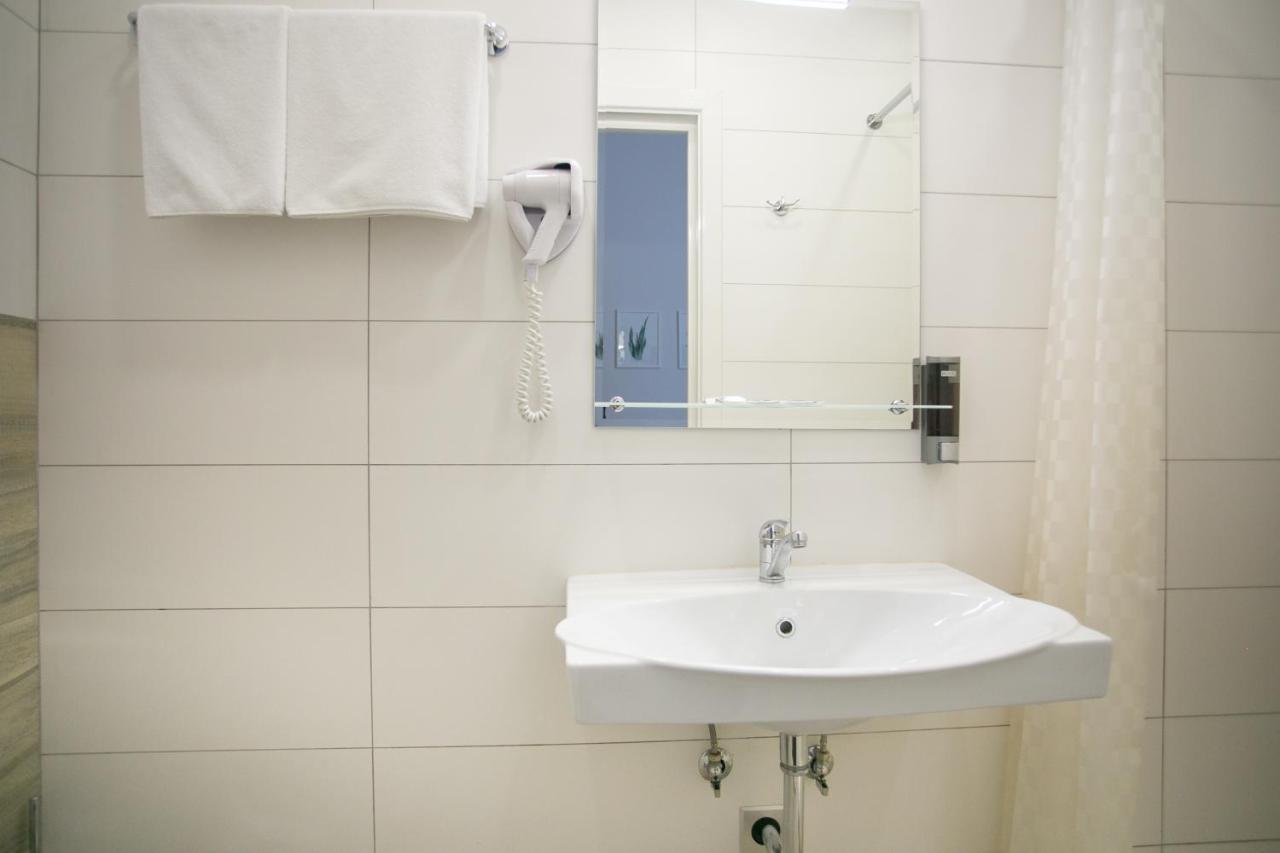 Molodezhnaya Hotel Brest Bagian luar foto