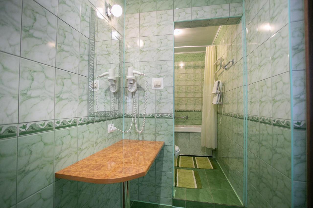 Molodezhnaya Hotel Brest Bagian luar foto
